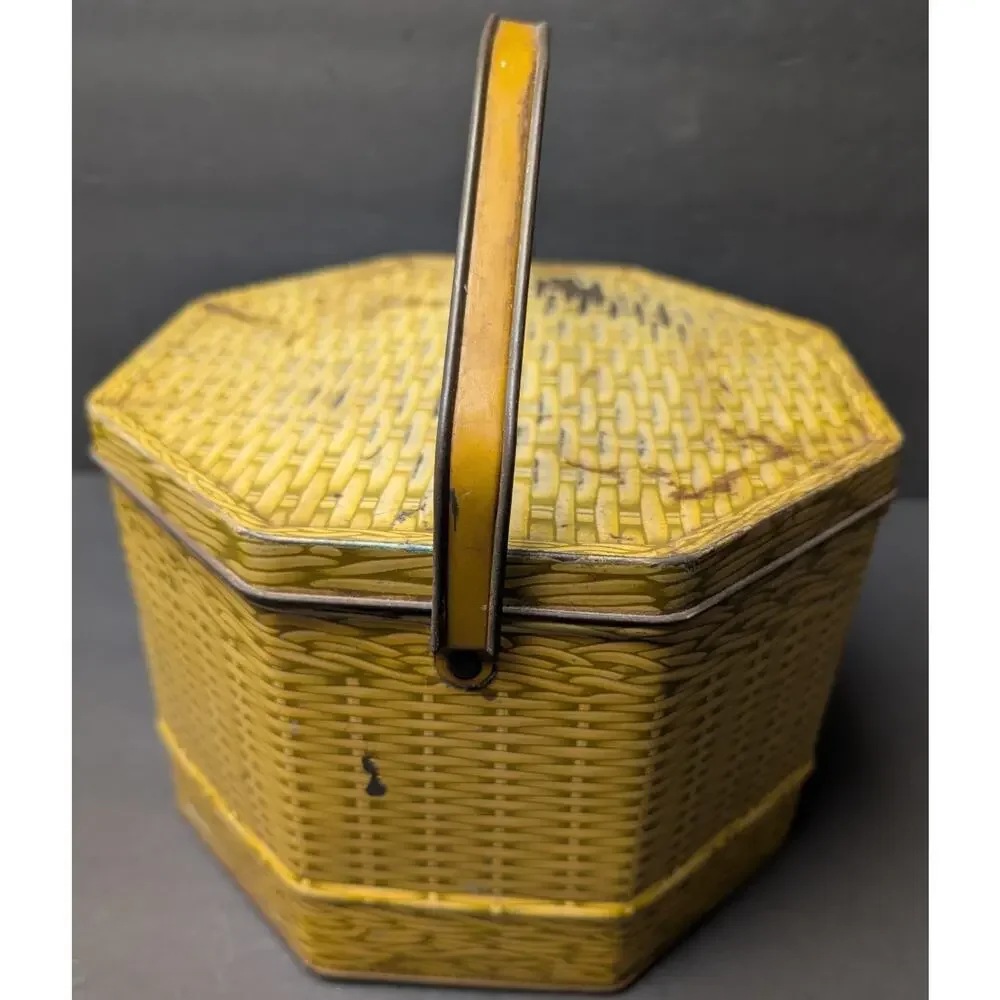 Vtg Yellow Basket Weave Tin LOOSE-WILES BISCUIT CO Cottage Rustic Country Granny